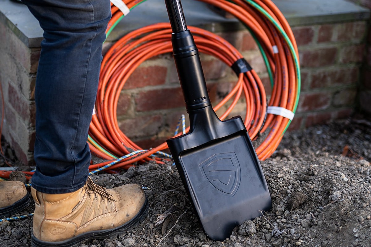 Conceived specifically for the trenchless and civil construction industries, The Safety Shovel simultaneously detects metal and power under the ground, preventing harmful asset strikes before they happen.