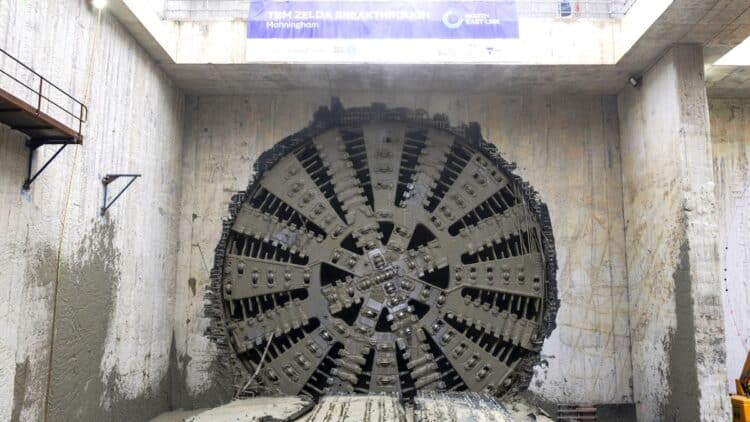 TBM Zelda breaks through on the North East Link in Bulleen.